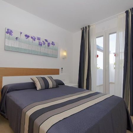Villas Calan Bosch Mar Cala'N Bosch  Exterior photo